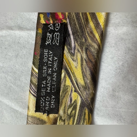 Brioni Silk Tie Made in Italy Watercolor Swirl Style - Picture 4 of 8